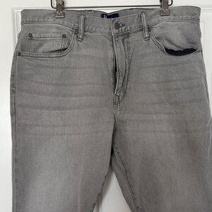 GAP Men's Straight Jeans in Classic Gray